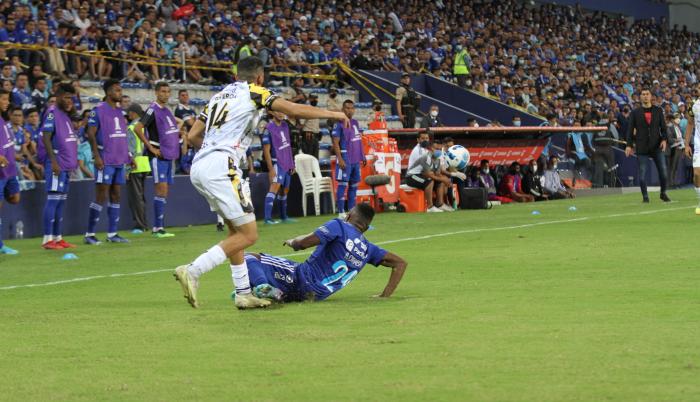 Ismael-Rescalvo-Emelec-entrenador