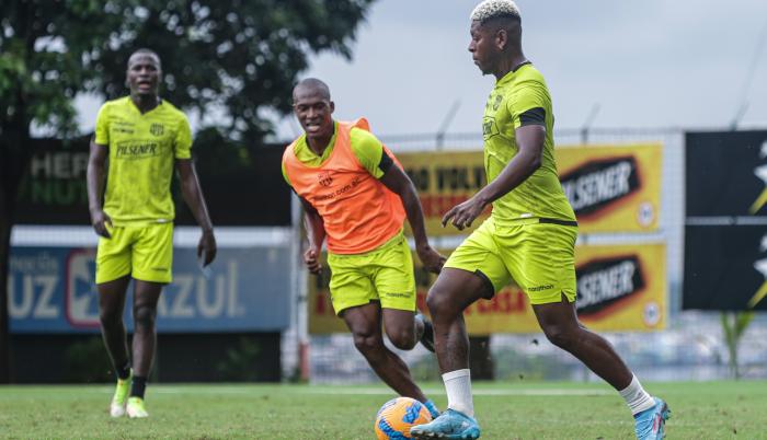 Barcelona-Liga-de-Quito