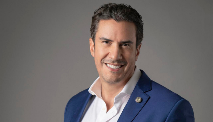 José Javier Guarderas.