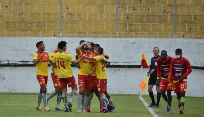 AUCAS-UNIVERSIDAD-CATÓLICA