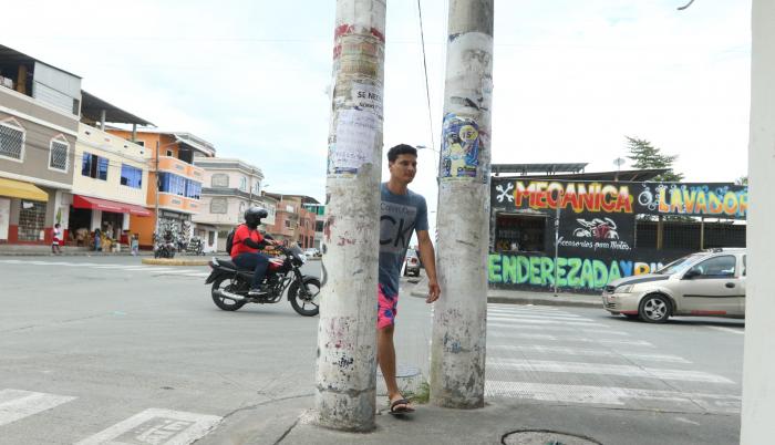 postes 1