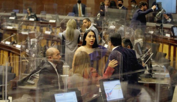 ID- asamblea- expulsión