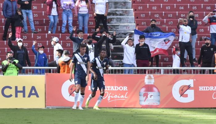 Foto del encuentro entre Liga de Quito y Mushuc Runa.
