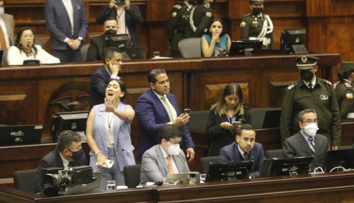 Asamblea- comisión- nombres