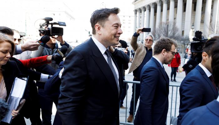El fundador de Tesla, Elon Musk (C), en una fotografía de archivo.