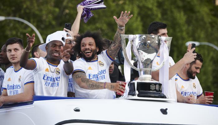 REAL-MADRID-FESTEJO-CORONA