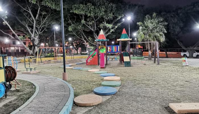 Parque turistico de Posorja con iluminacion LED 2