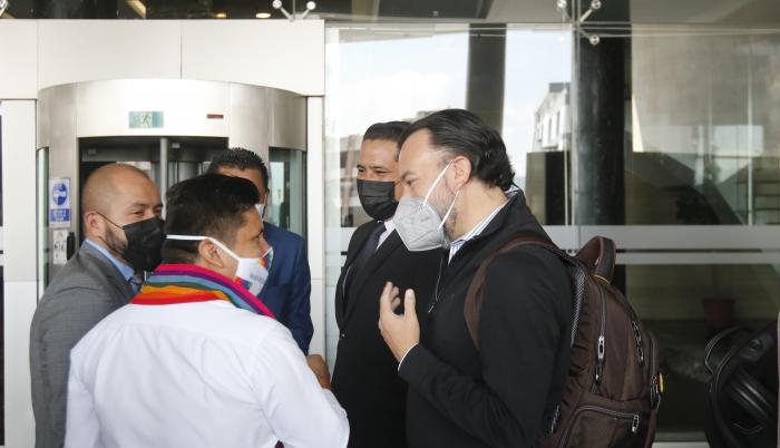 Grupo. Mario Ruiz (exPK), Pabel Muñoz, de UNES, y los legisladores denominados rebeldes en la Asamblea.