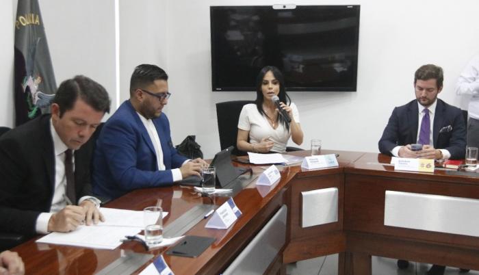 Diálogo- Asamblea- Gobierno