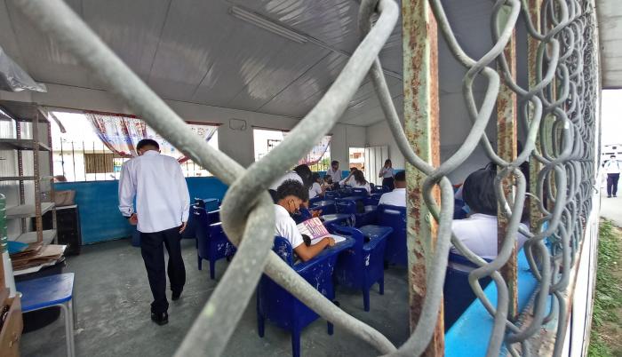 Colegios sin docentes