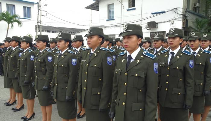 Mujeres policías
