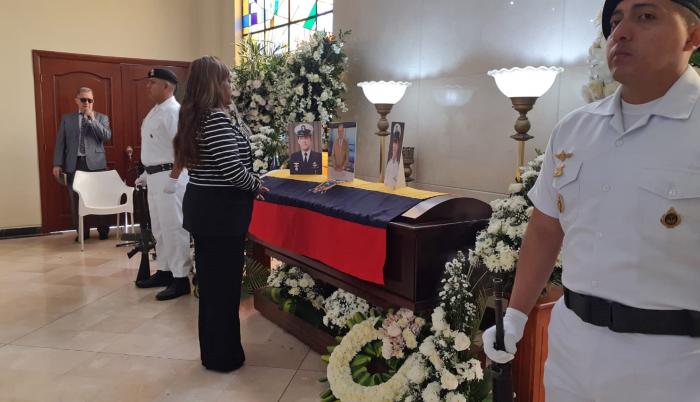 Sepelio Hugo Gavilánez.