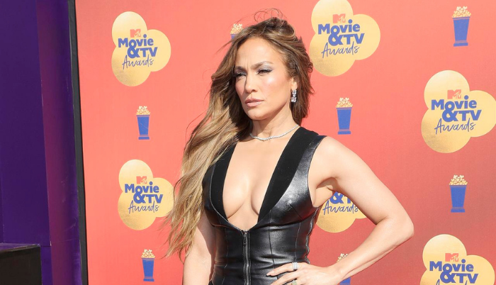 JLO