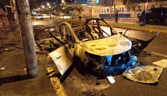 DOS COCHES BOMBAS FUER (8222922)