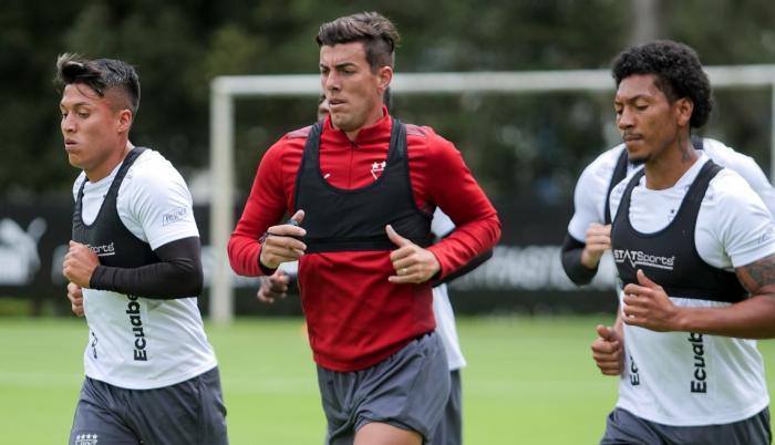 LDU-ENTRENAMIENTO-MICHAEL-HOYOS