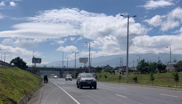 quito aeropuerto vía