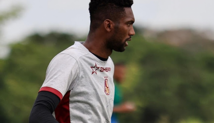alexander-domínguez-selección-Ecuador