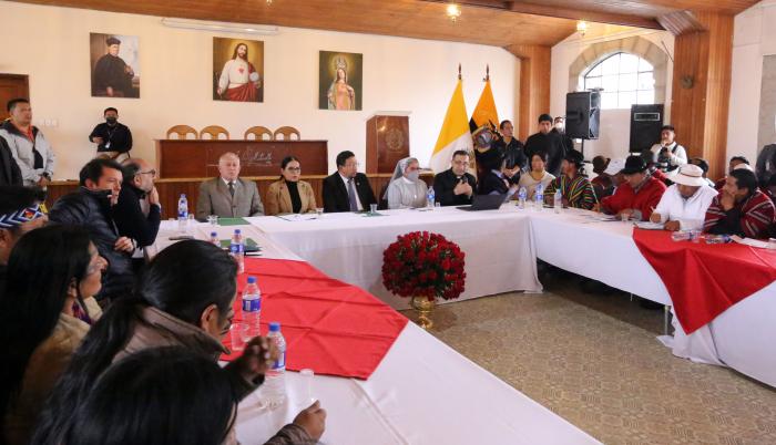 Diálogo- Conaie. Gobierno.