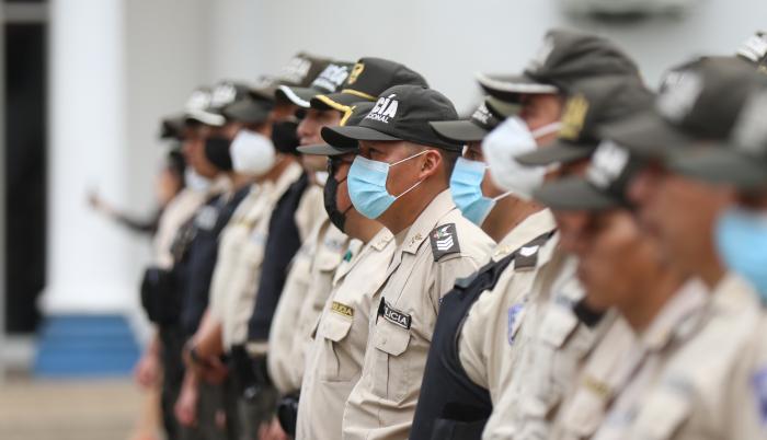 Policías en Guayaquil