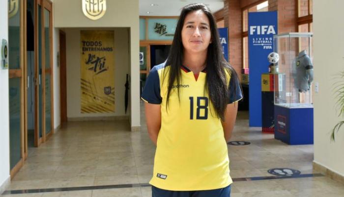 María-Belén-Aragón-Tri-femenina