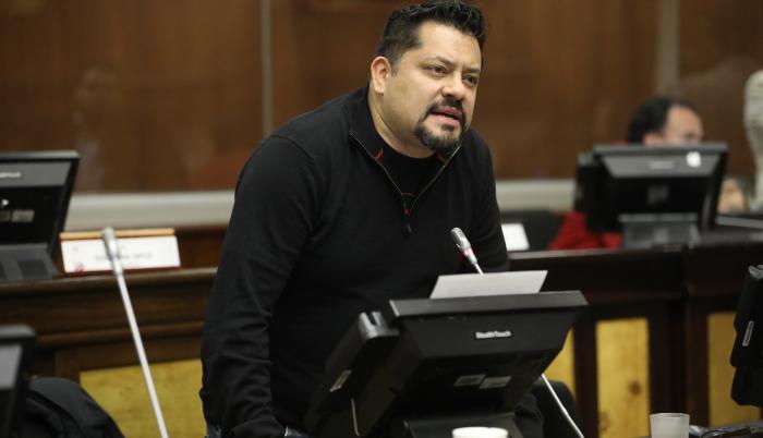 FAUSTO JARRIN EN EL PLENO