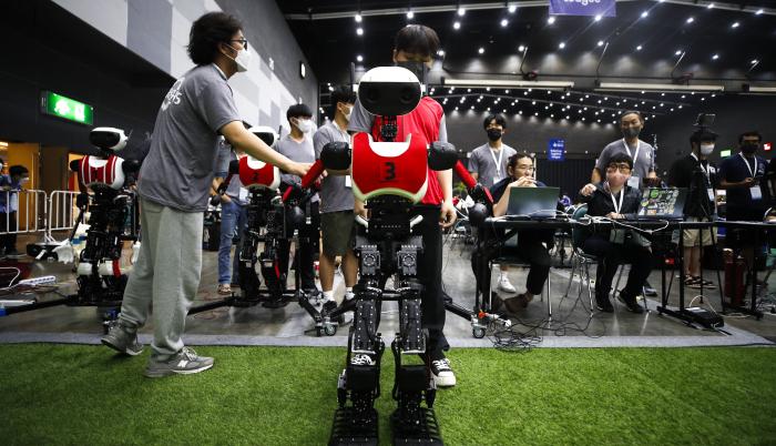 RoboCup Bangkokkok Thailand 2022 in Bangkok, Thailand, 13 July 2022. Robocup Thailand is the world's largest robotic and AI event during which 3,000 participants from 45 countries are expected to attend. The event runs from 13 to 16 July. Thaila (8527626)