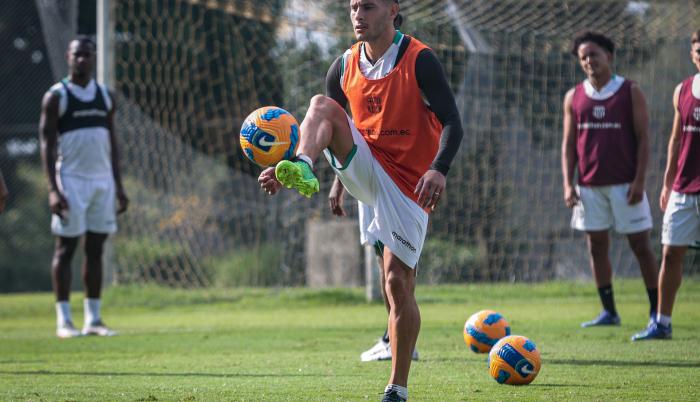 Emmanuel-Martínez-traspaso-Barcelona