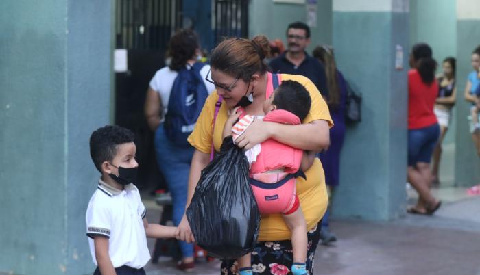 ESCEULAS Y COLEGIOS