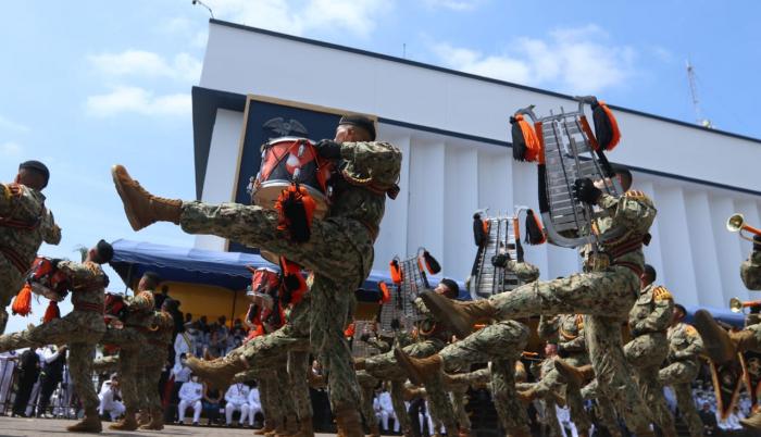 Desfile de La Armada del Ecuador
