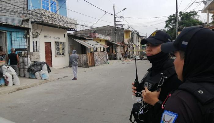 El hombre señalado por las autoridades es uno de los heridos, pues a la hora del suceso se encontraba trabajando en el sector, acotaron los lugareños.