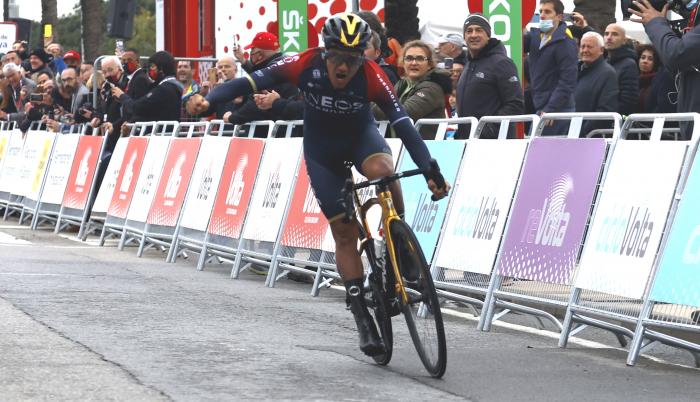 Richard-Carapaz-VueltaEspaña-líder-Ineos