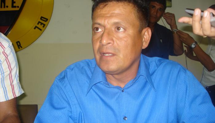 Félix-Badaraco-machete-Badaraco