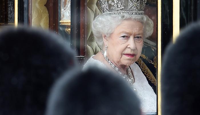 Queen Elizabeth II die (8957267)