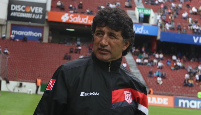 PATRICIO-HURTADO-ENTRENADOR-CUMBAYÁ