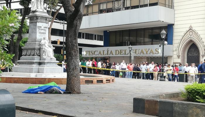ASESINAN A FISCAL EN EL EDIFICO LA MERCED FISCALIA GENERAL DEL ESTADO
