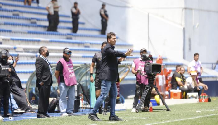 ISMAEL-RESCALVO-EMELEC-BARCELONA