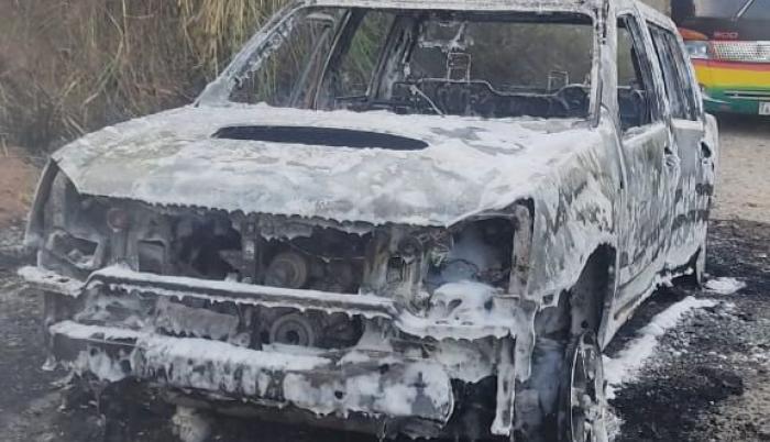 Hecho. Según el comandante general de la Policía Nacional la patrulla fue incinerada por los atacantes.