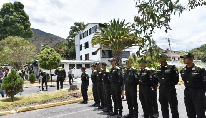 ESCUELA SUPERIOR DE POLICÍA