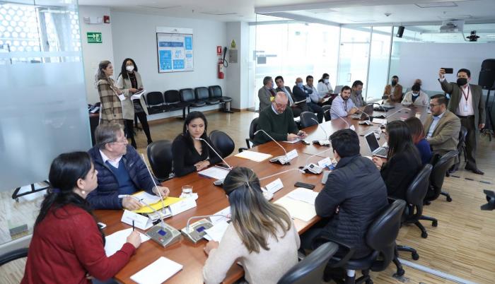 Iess- Banco- Comisión
