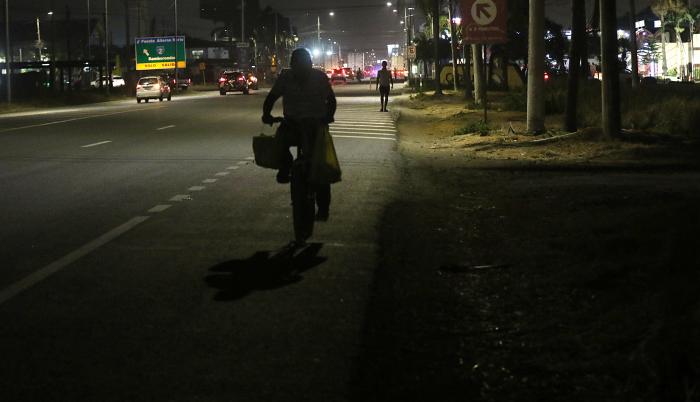 Vía Salitre. Espacio sin luz