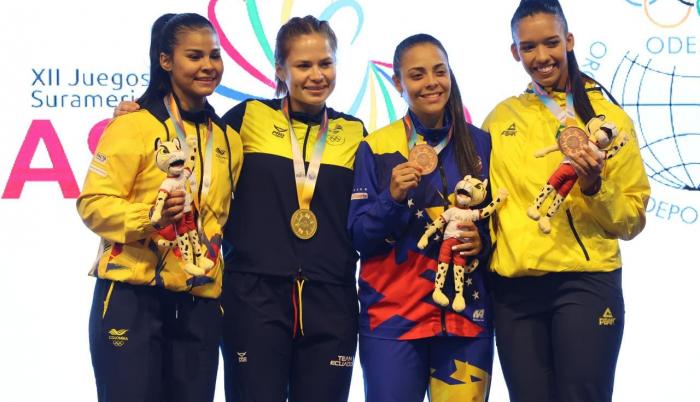 Valeria Echevere karate oro Juegos Suramericanos