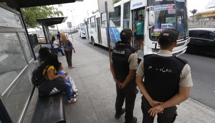 inseguridad (9132945)