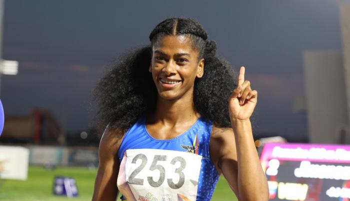 Anahí-Suarez-oro-medallista