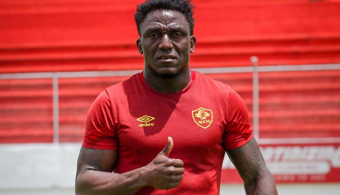 ROBERTO-ORDÓÑEZ-AUCAS-ENTRENAMIENTO
