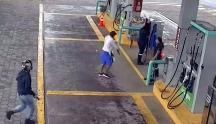 robo gasolinera pedro vicente maldonado|