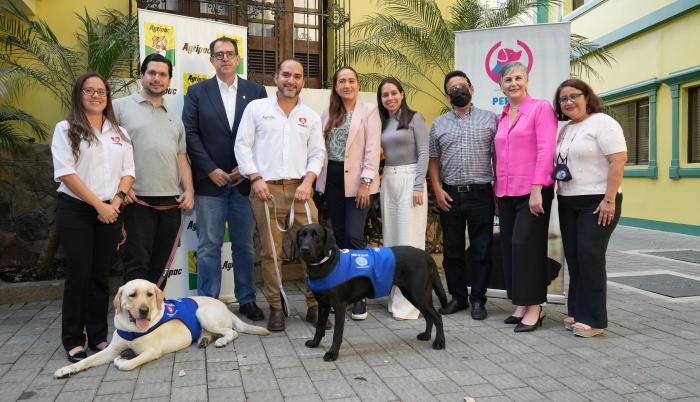Sociedad_Mascotas_Canoterapia