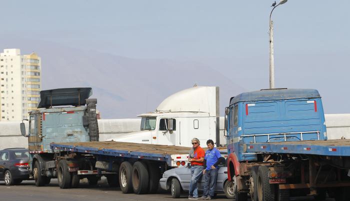 Camioneros en paro y e (9419169)