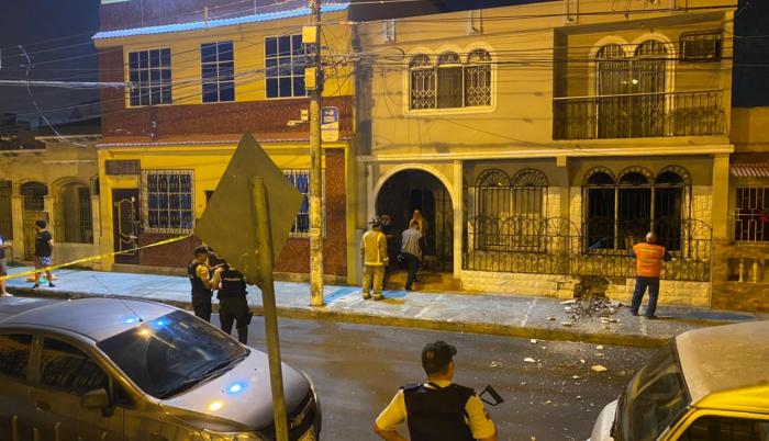 explosivo alborada