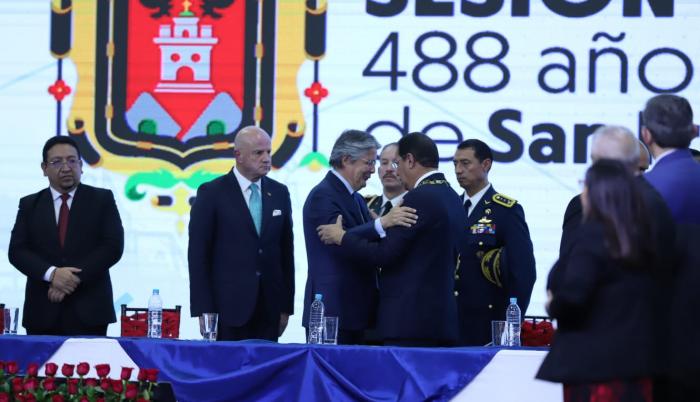 sesión solemne quito