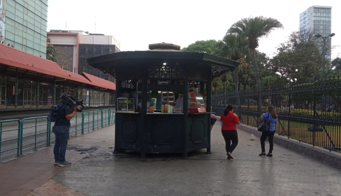 Capturan a los hombres que prendieron fuego a un quiosco en el centro ...